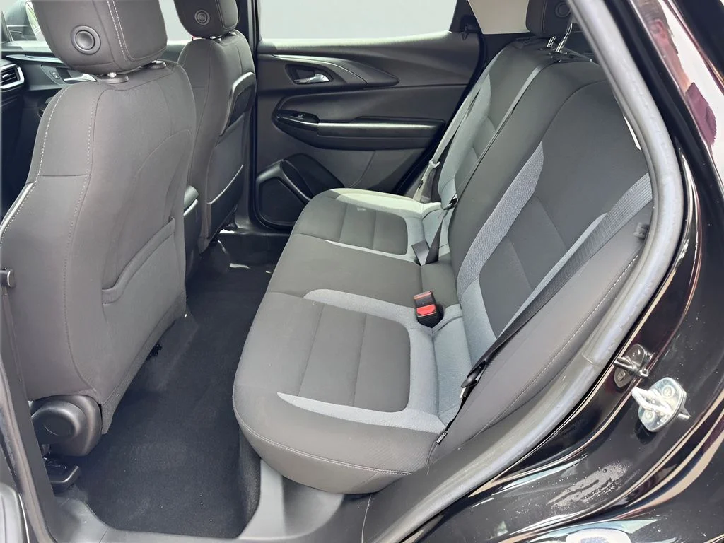 Used 2022 Black Chevrolet LS image 14