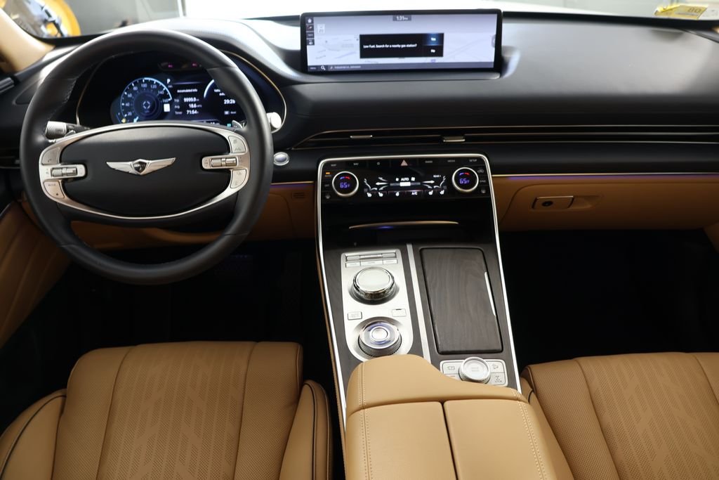Used 2023 White Genesis 2.5T image 2