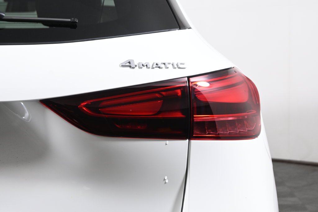 Used 2026 Polar White Mercedes-Benz GLA 250 image 13