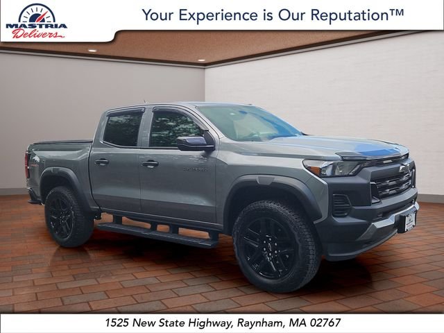 Used 2025 Sterling Gray Metallic Chevrolet Trail Boss image 1