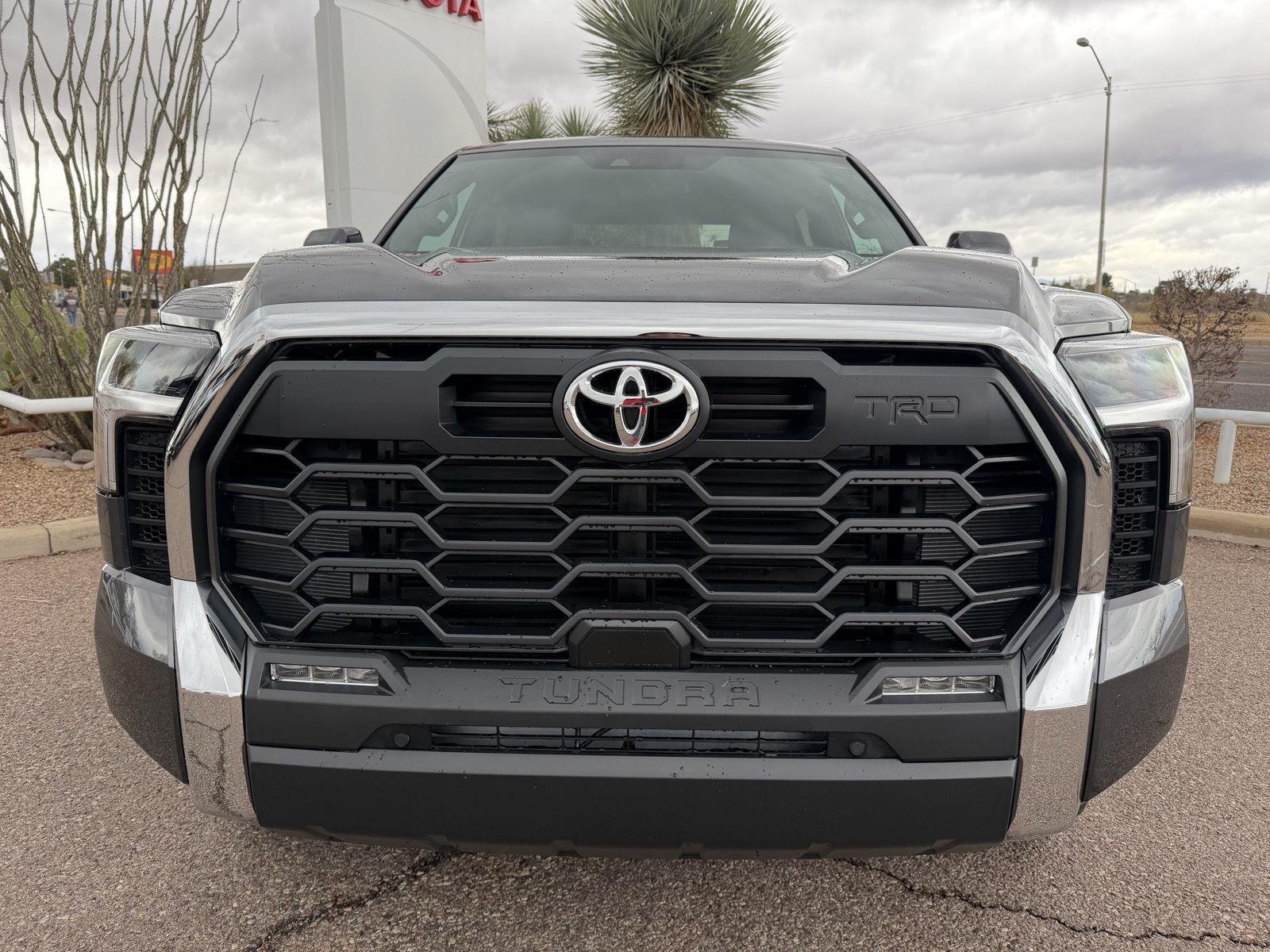 2026 Toyota Tundra SR5 - Photo 9