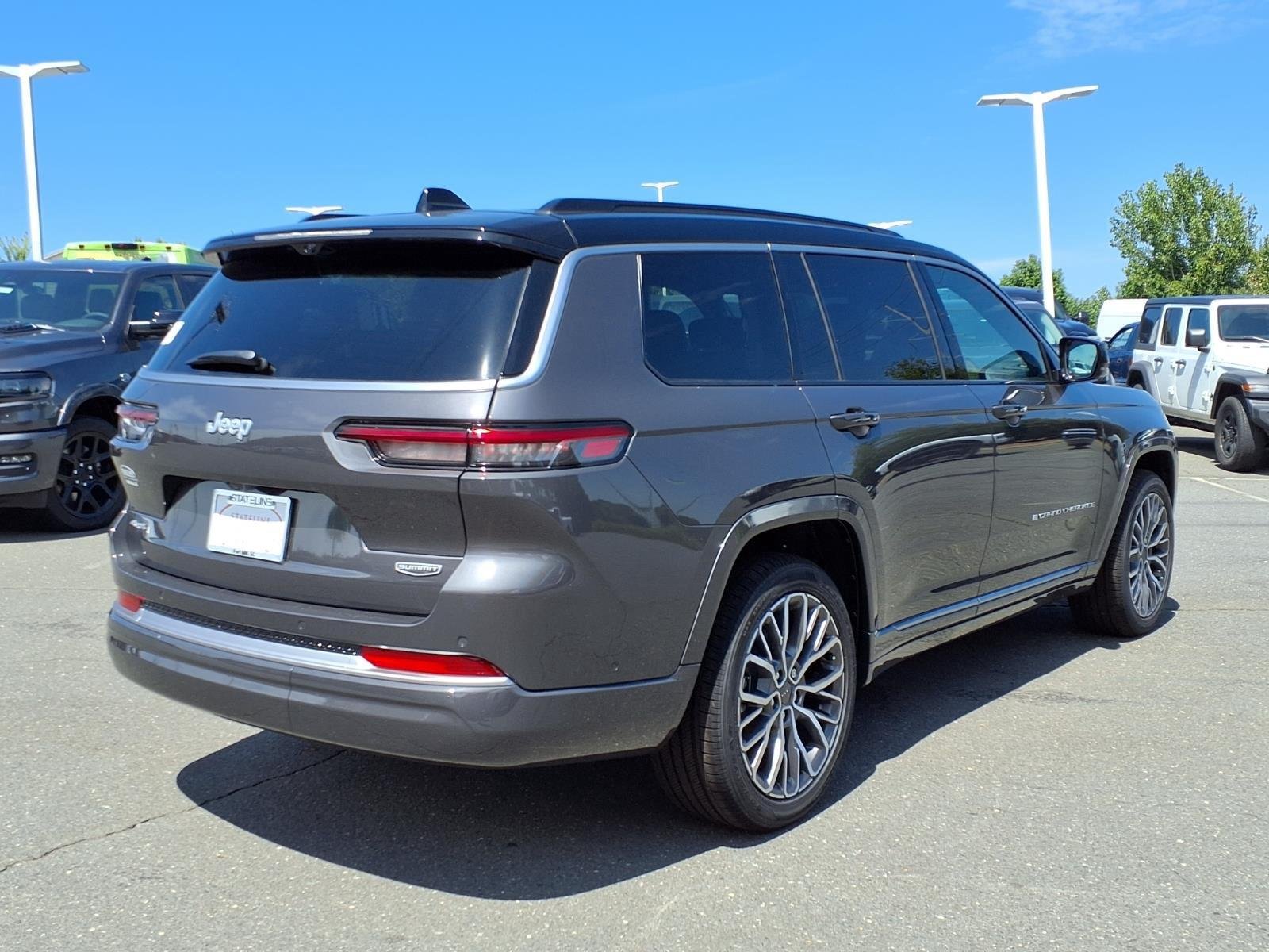 New 2026 Baltic Gray Metallic Clear-Coat Exterior Paint Jeep Summit image 2