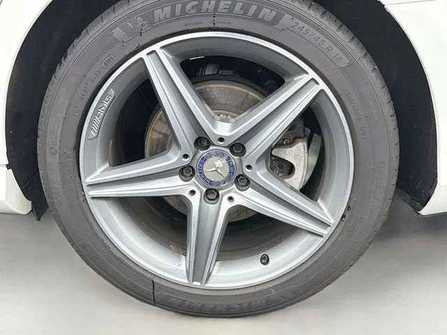 Used 2017  Mercedes-Benz E 300 image 30