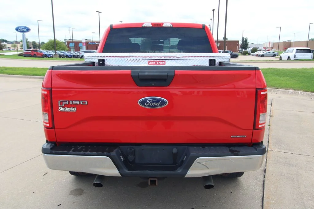 Used 2015 Red Ford XLT image 14