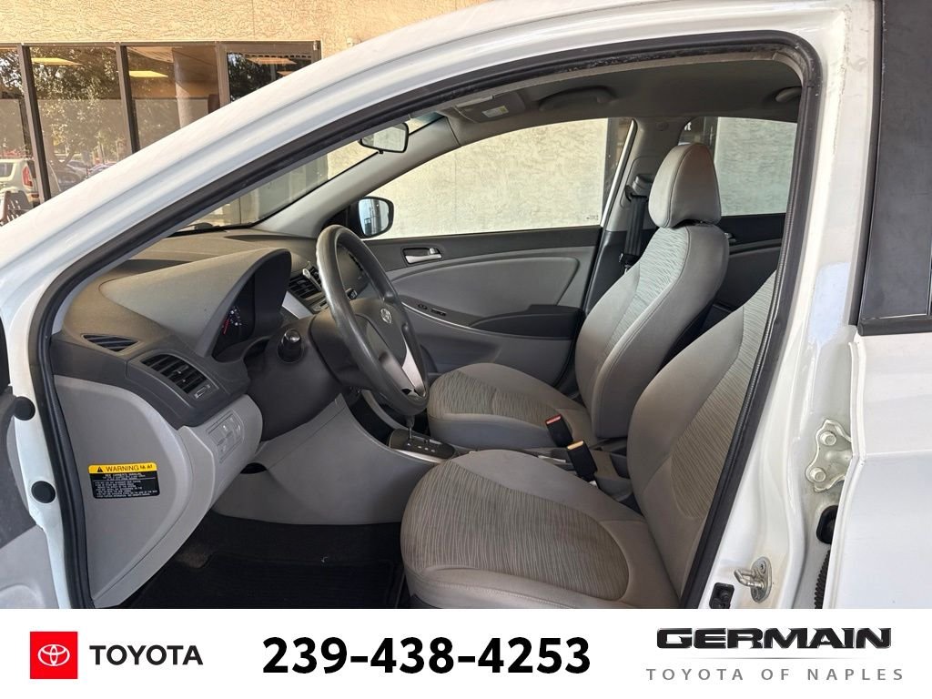 Used 2015 White Hyundai GLS image 15