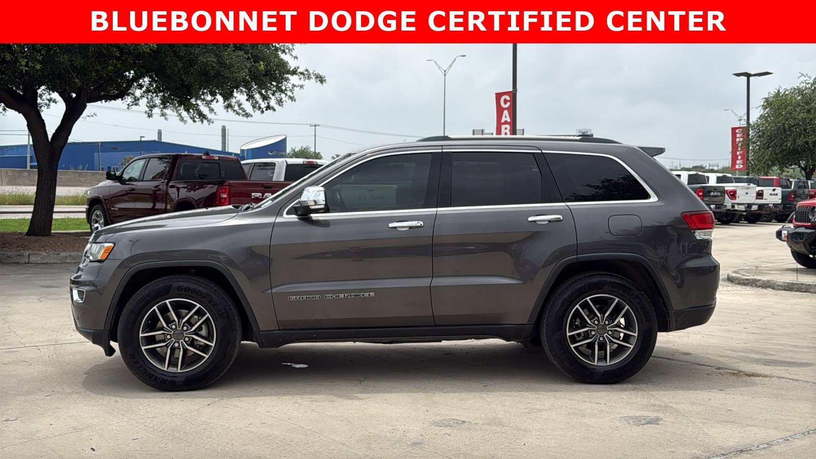 Used 2020 Granite Crystal Metallic Clearcoat Jeep Limited image 8