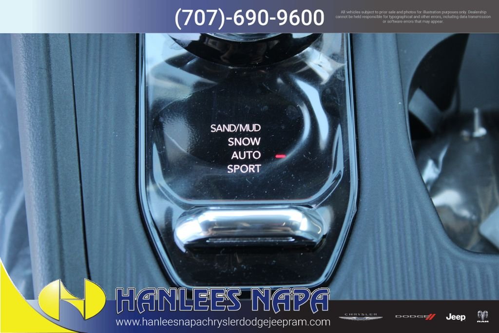 New 2026 Hydro Blue Pearl-Coat Exterior Paint Jeep Overland image 21