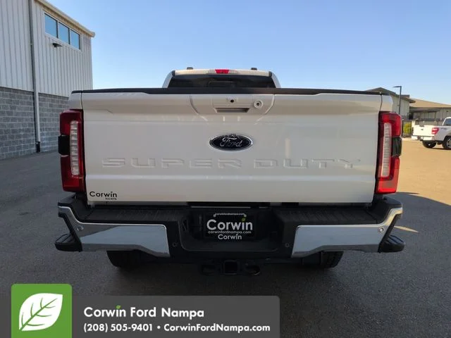 New 2026 Star White Metallic Tri-Coat Ford Lariat image 4