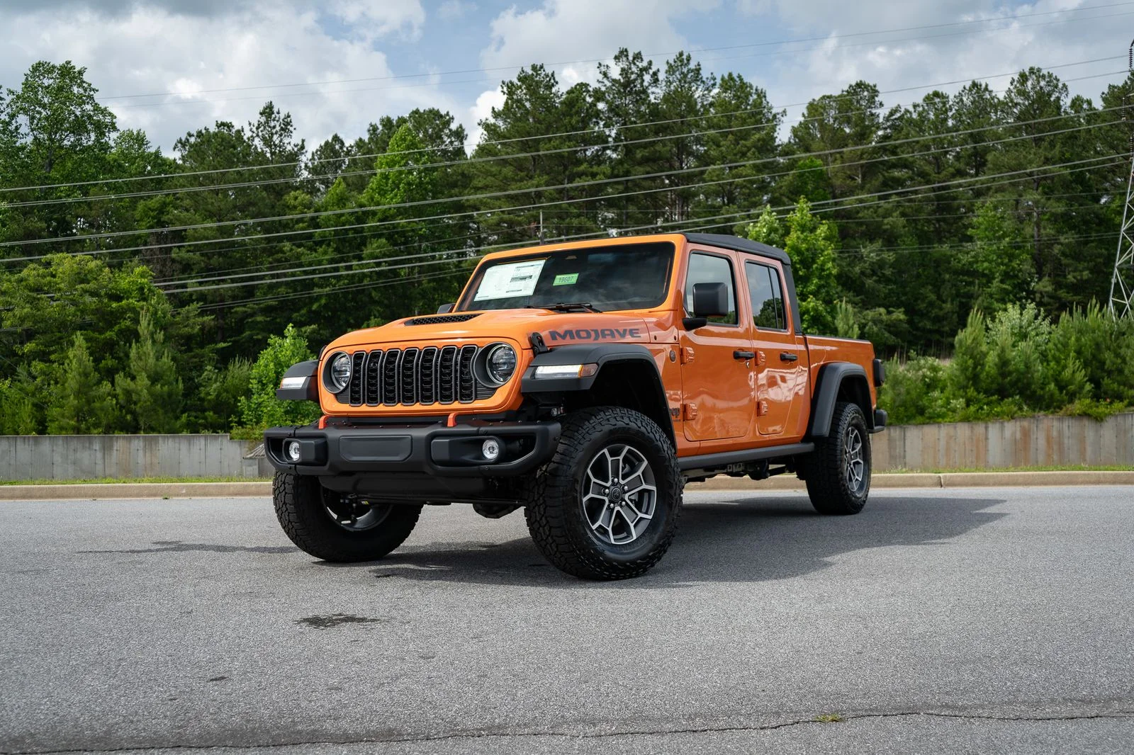 2026 Jeep Gladiator Mojave Auto's photo