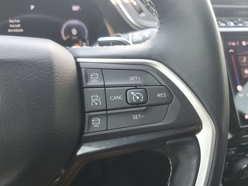 Used 2021 Black Jeep Laredo image 17