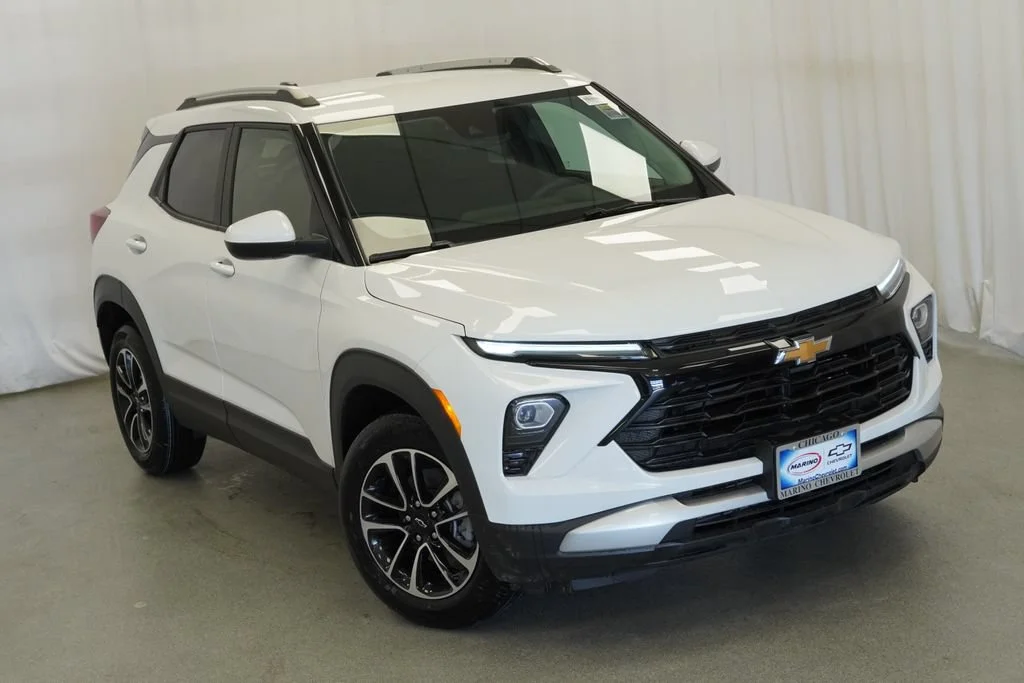 New 2026 Summit White Chevrolet LT image 34