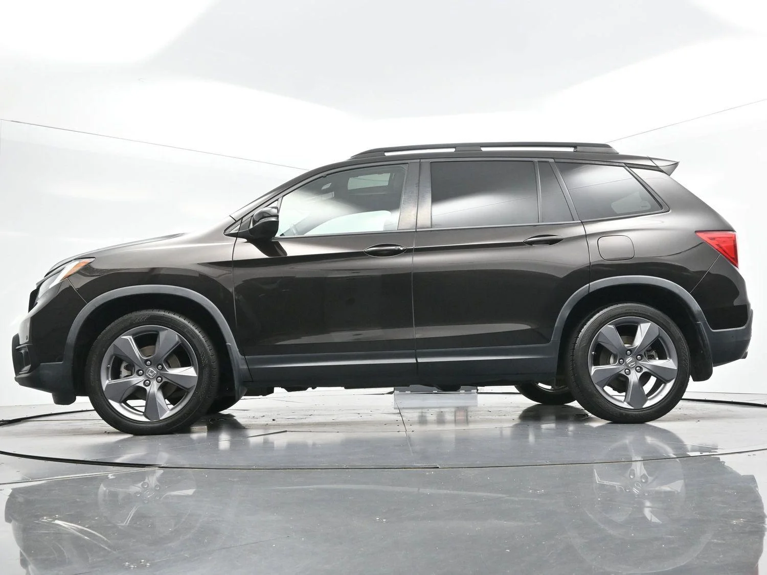 Used 2020 Black Copper Pearl Honda Touring image 48
