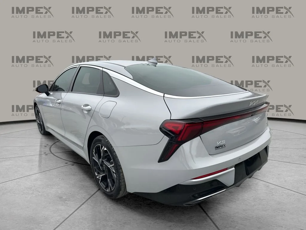 Used 2025 Gray Kia GT-Line image 3