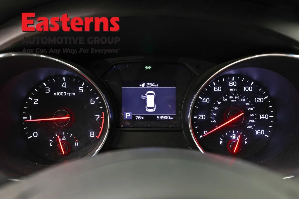 Used 2020 White Kia LX image 17