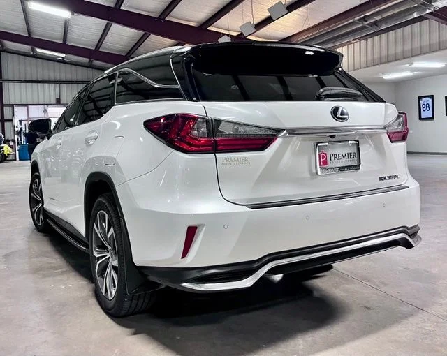 Used 2022 White Lexus 350L image 7