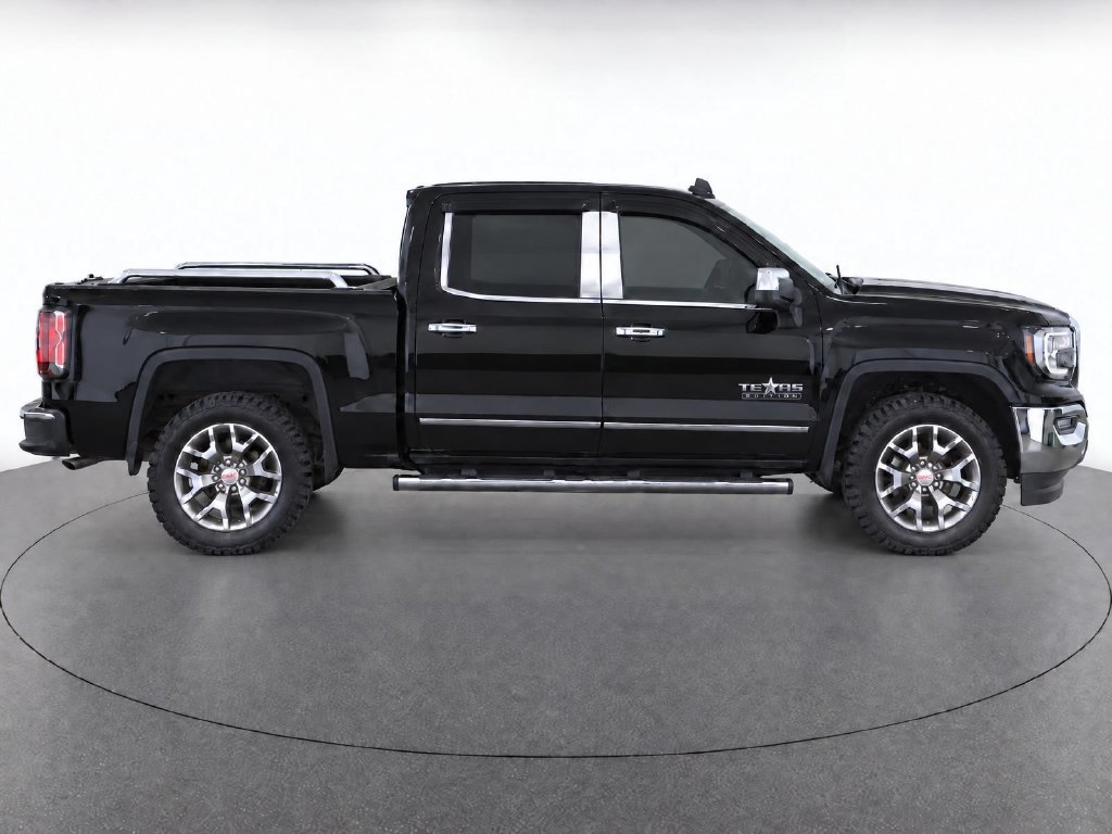 Used 2018 Black GMC SLT image 8