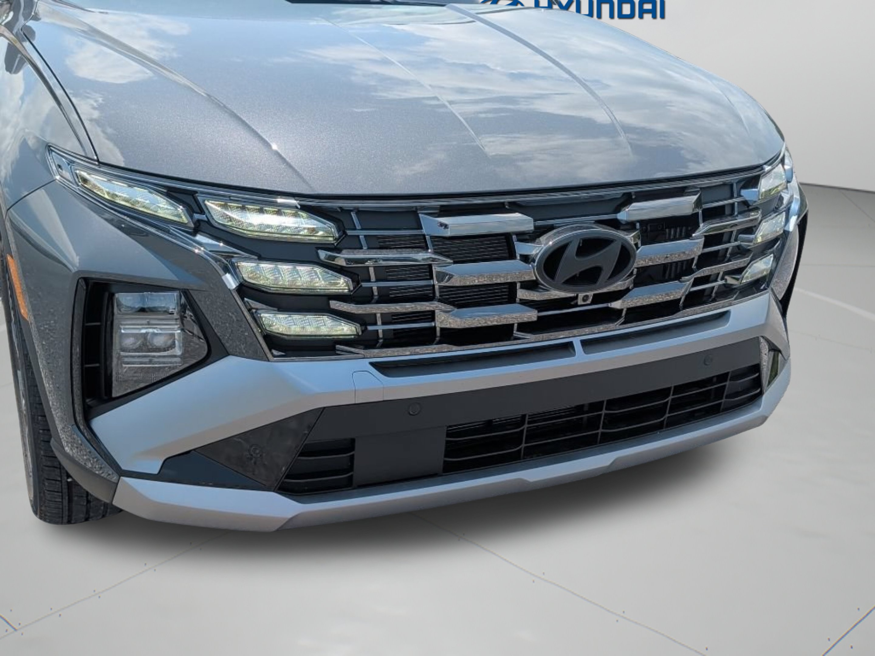 New 2026 Ecotronic Gray Hyundai Limited image 11