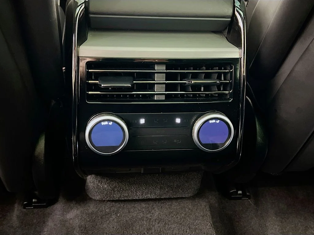 Used 2025 Borasco Gray Metallic Land Rover Dynamic SE image 27