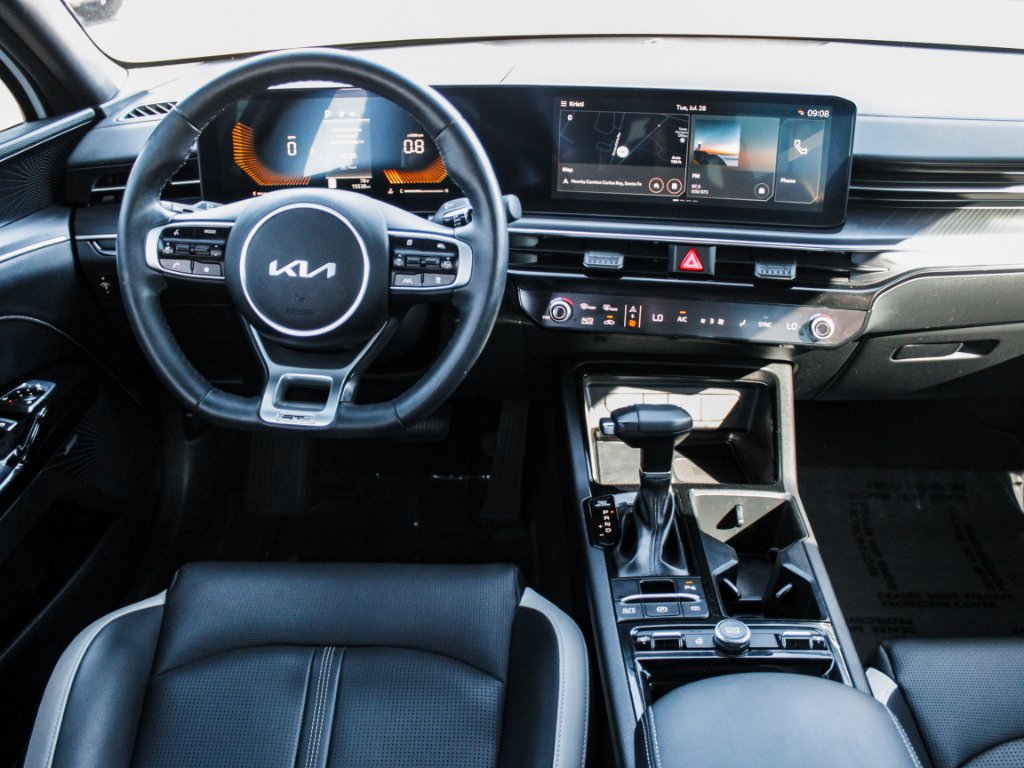 Used 2025 Snow White Pearl Kia GT-Line image 25