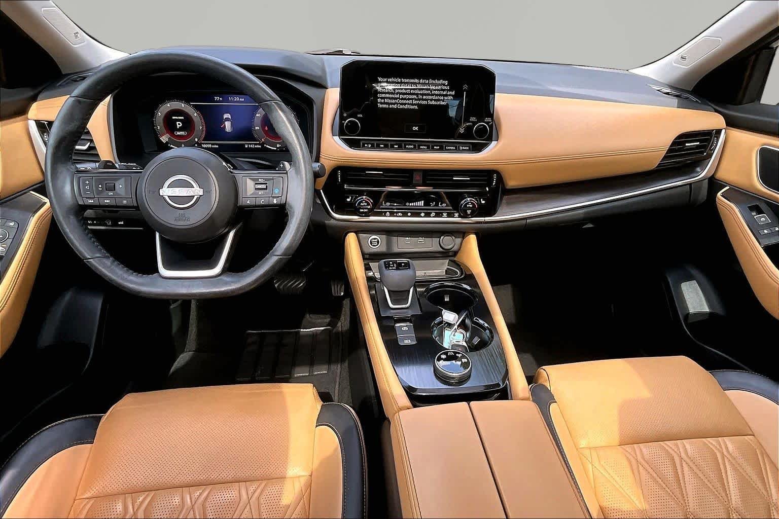 Used 2023 Pearl White Tricoat/Super Black Nissan Platinum image 16