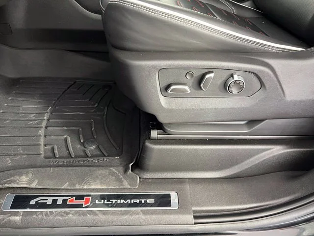 2025 GMC Yukon AT4 Ultimate - Photo 21