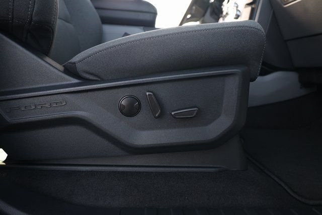 2025 Ford F-150 XLT - Photo 30