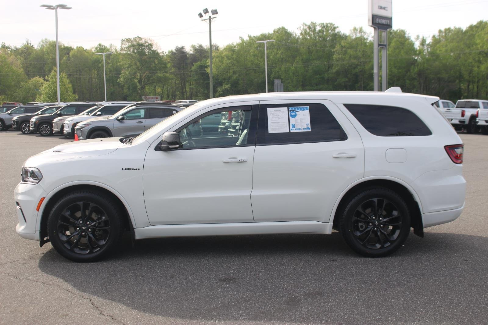 Used 2022 White Knuckle Clearcoat Dodge R/T Plus image 4
