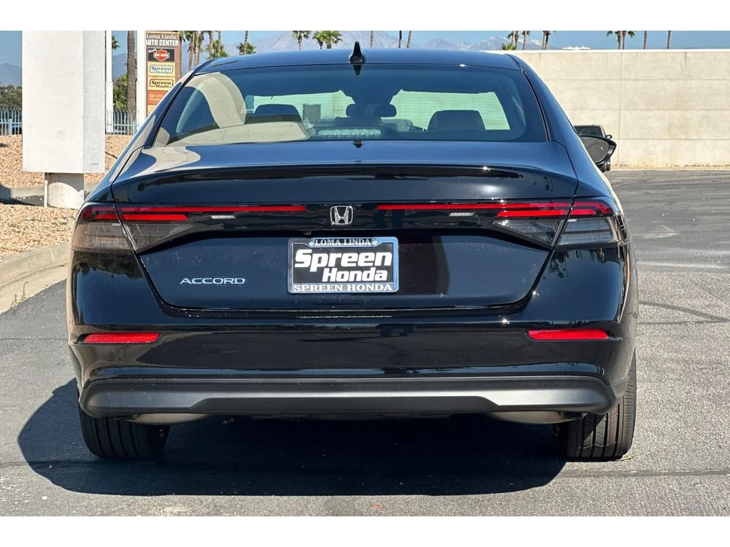 New 2026 Crystal Black Pearl Honda SE image 5