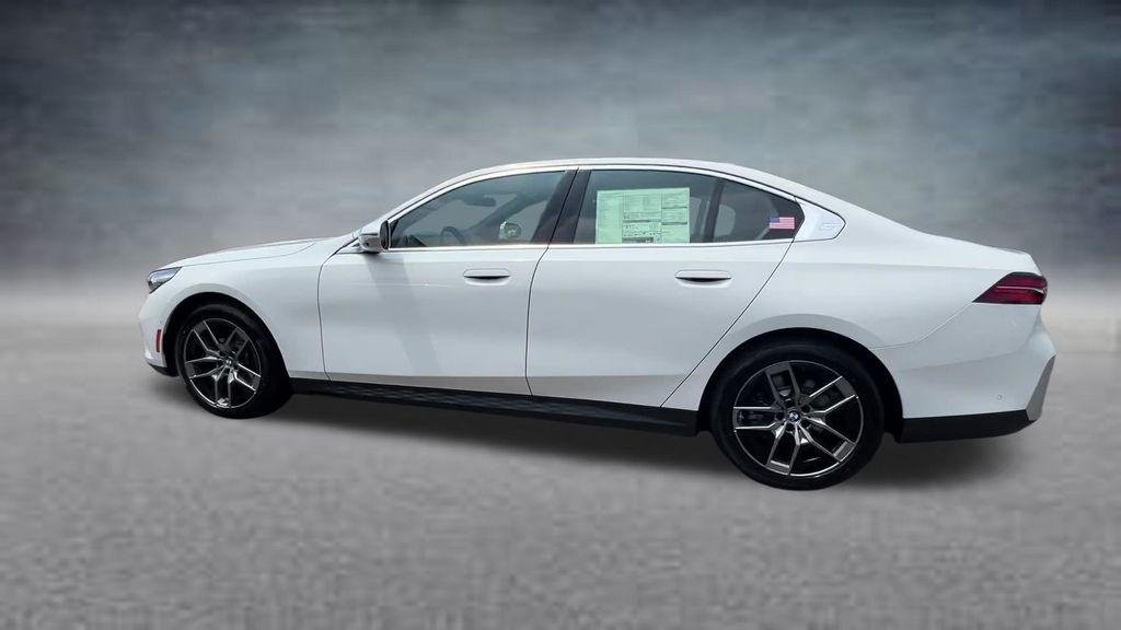 New 2027 Alpine White BMW 530i image 9