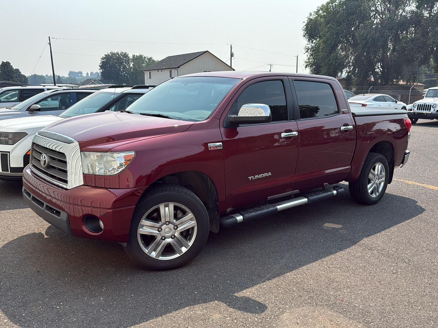 Used 2007  Toyota LTD image 1