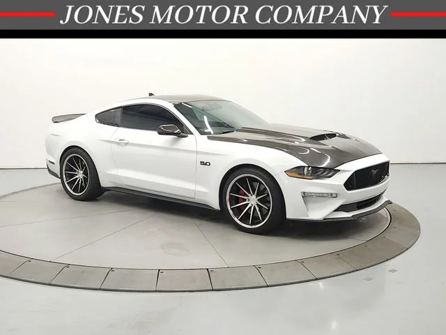 Used 2021 White Ford GT image 1