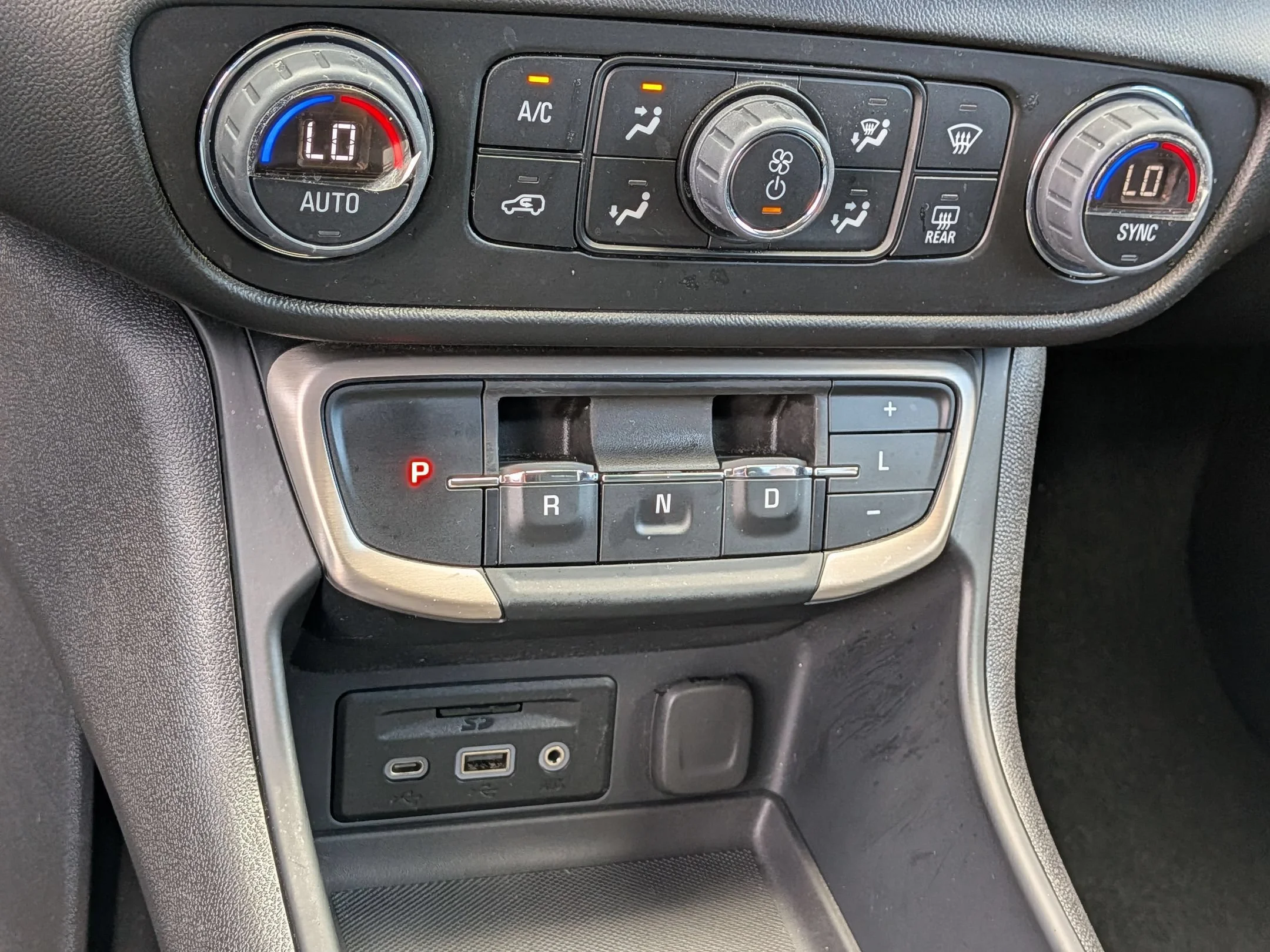 Used 2024 Ebony Twilight Metallic GMC Denali image 15
