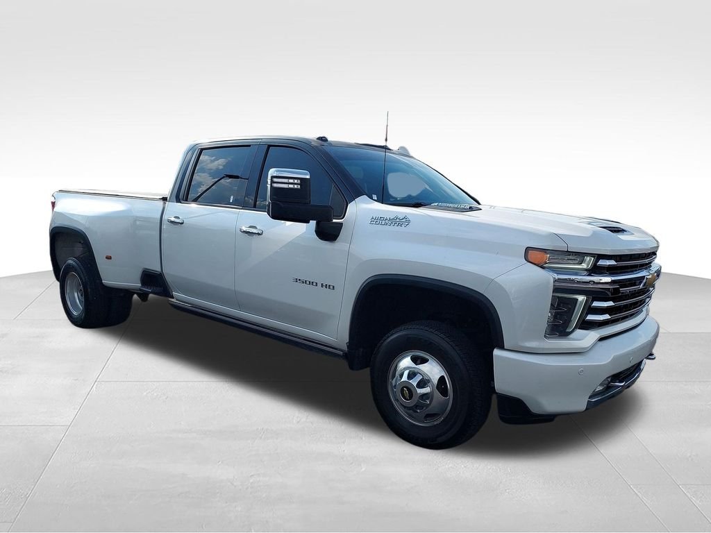 Used 2022 Beige Chevrolet High Country image 7