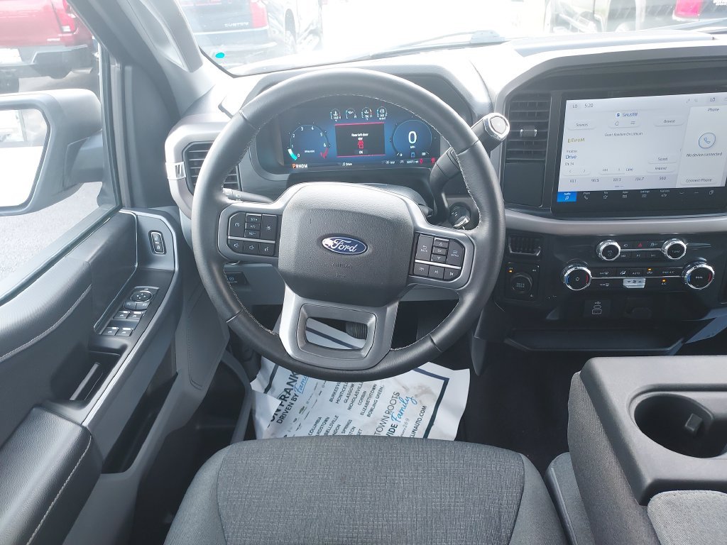 Used 2025 Silver Ford XLT image 16