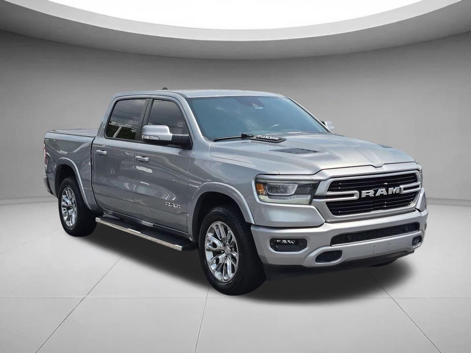 Used 2022 Billet Silver Metallic Clearcoat Ram Laramie image 7