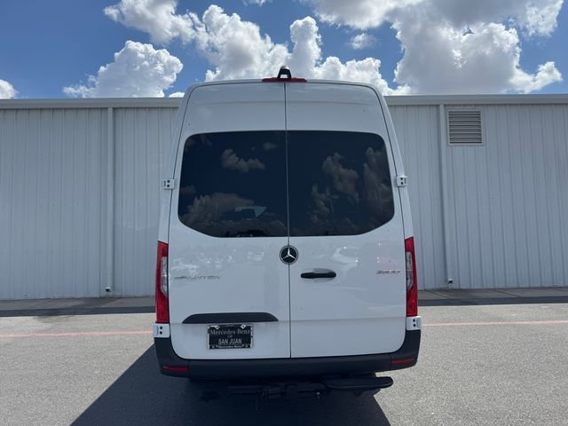 New 2026 Arctic White Mercedes-Benz Crew 170 WB image 13