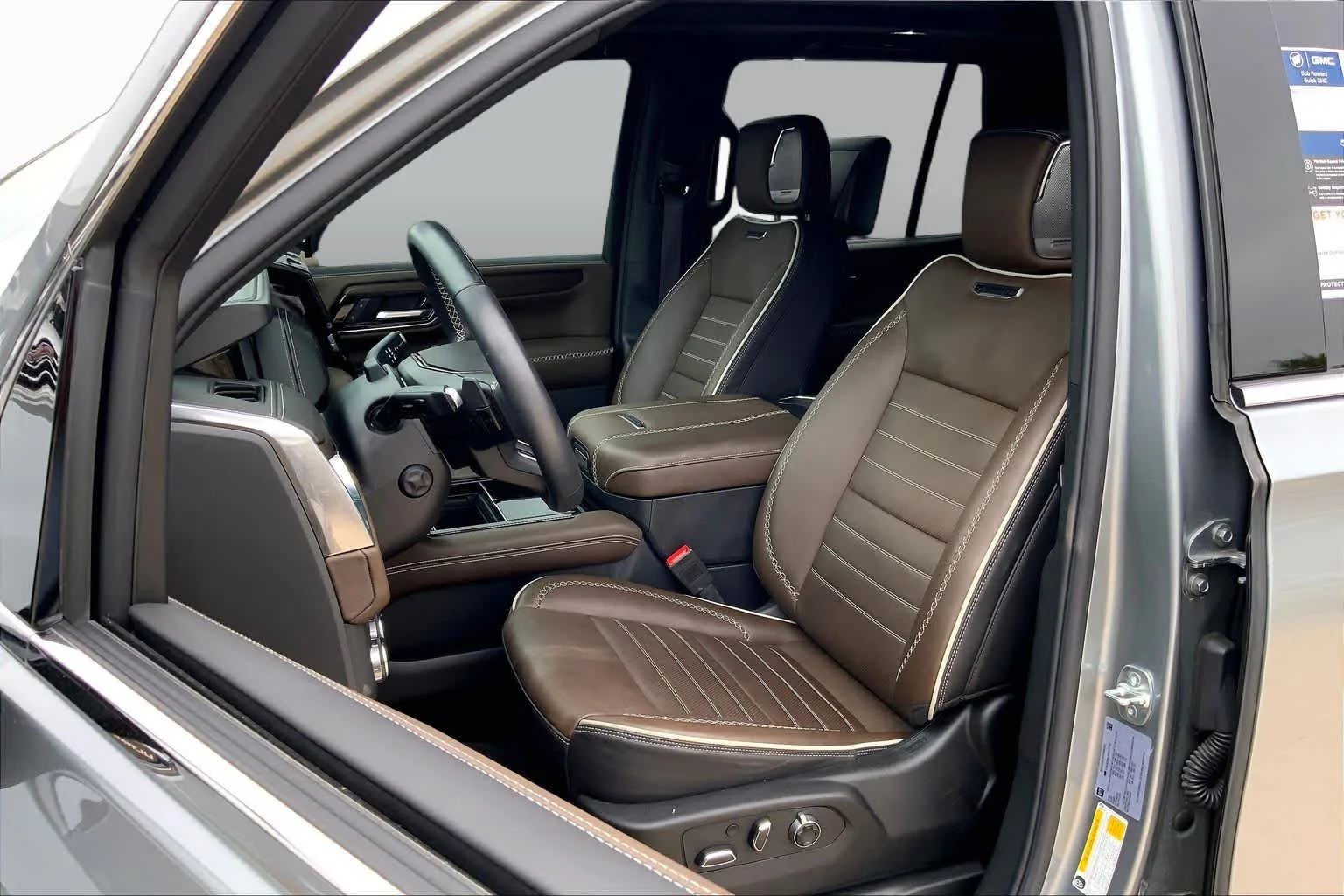 Used 2025 Sterling Metallic GMC Denali Ultimate image 8