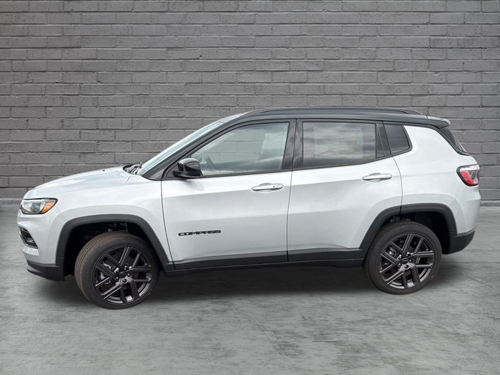 New 2026 Silver Zynith Metallic Clearcoat Jeep Limited image 4