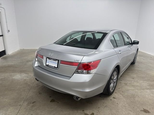 Used 2011 Silver Honda EX image 5