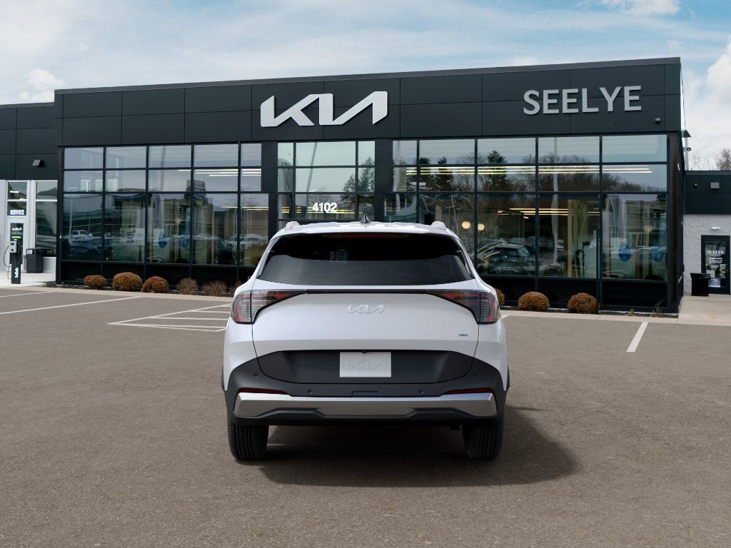 New 2026 Snow White Pearl Kia EX image 5