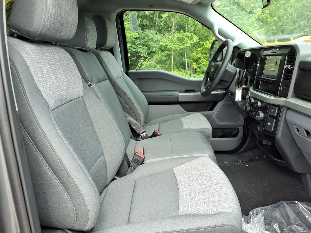 New 2026 Carbonized Gray Metallic Ford F-250® XLT image 13