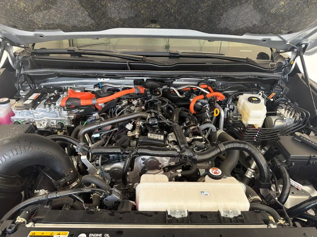 Used 2025 Cutting Edge Toyota Platinum image 8