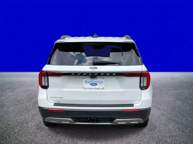 New 2026 Star White Metallic Tri-Coat Ford Active image 4