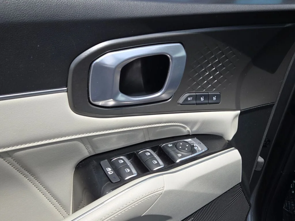 Used 2023 Gray Kia SX Prestige image 19
