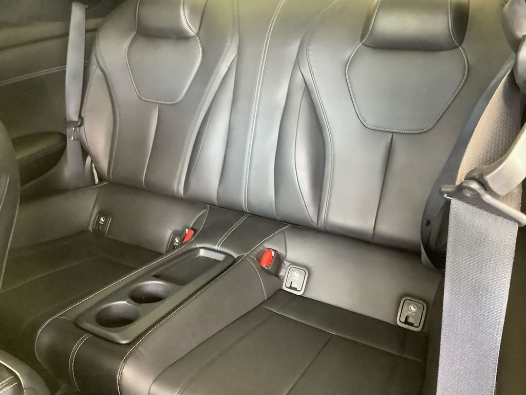 Used 2019 White INFINITI 3.0t LUXE image 18