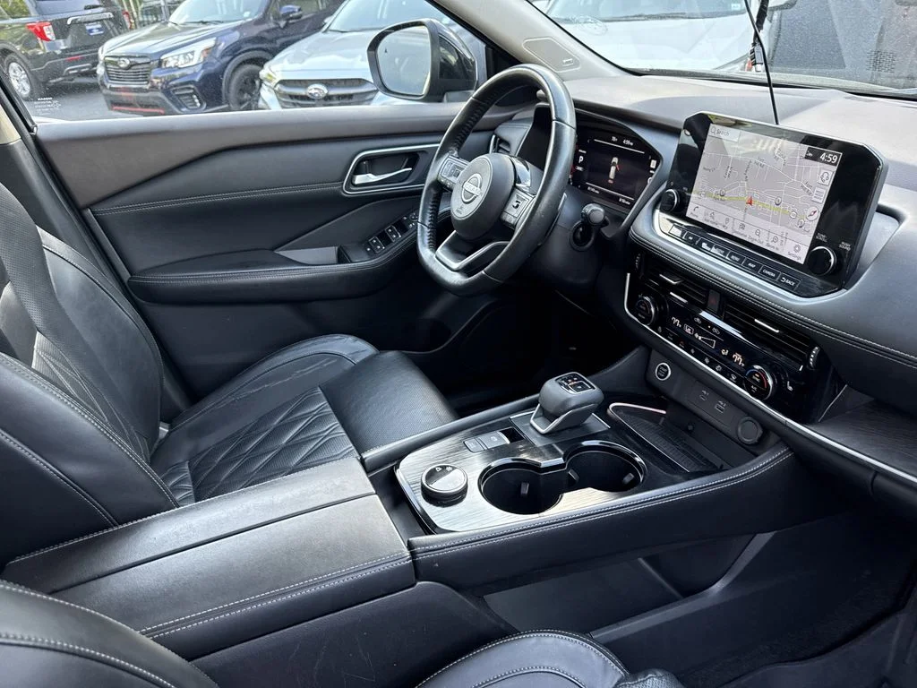 Used 2023 Black Nissan Platinum image 26