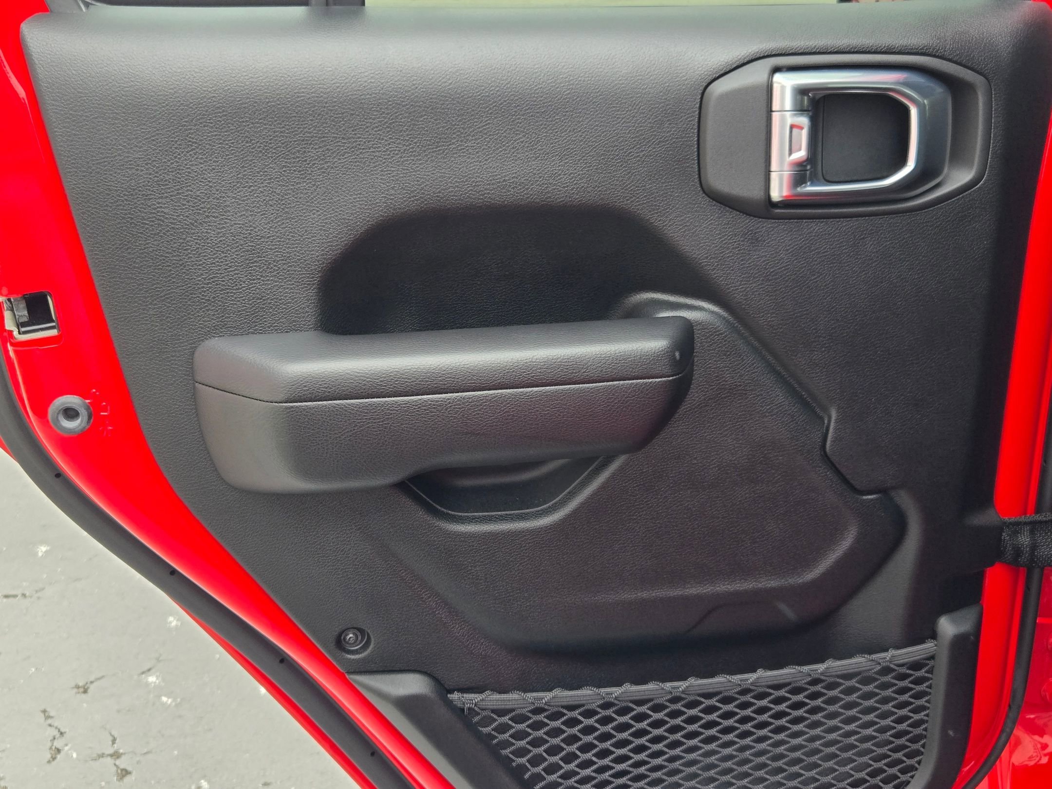 Used 2021 Firecracker Red Clearcoat Jeep Sport S image 32