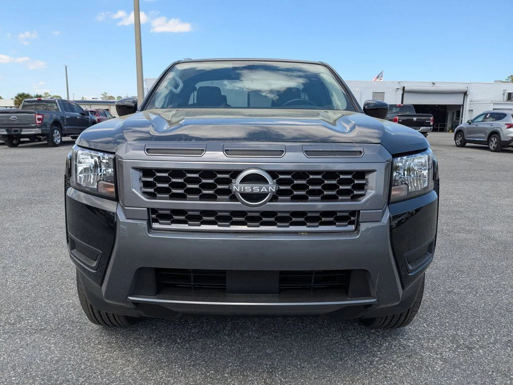 2025 Nissan Frontier SV - Photo 9