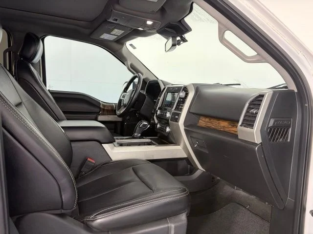 Used 2018 White Platinum Clearcoat Metallic Ford Lariat image 44