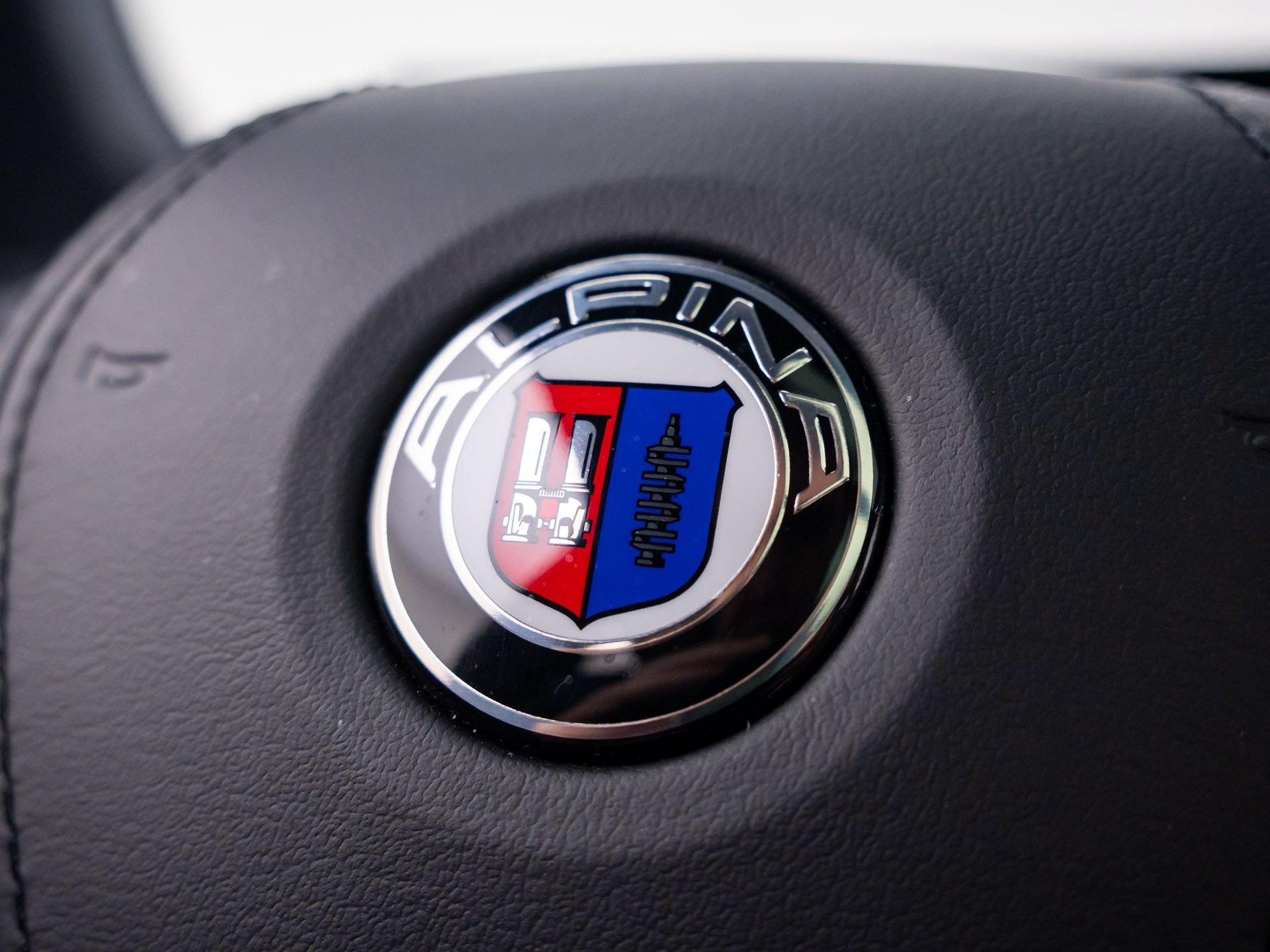 Used 2024 ALPINA Blue Metallic BMW ALPINA XB7 image 36